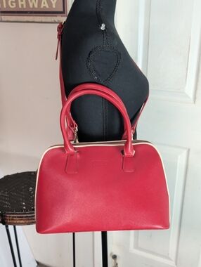 Susu Red Leather Safiano Shoulder Crossbody Bag